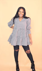 Load image into Gallery viewer, PEEKABOO Leggings
